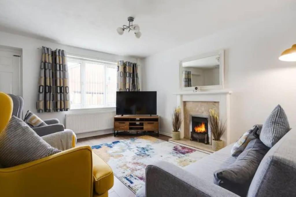 New Build House Near Trafford Centre With Drive Βίλα Μάντσεστερ Εξωτερικό φωτογραφία